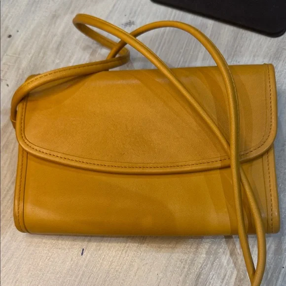 Vintage Coach Yellow Convertible Clutch Swing Wallet - Picture 11 of 11